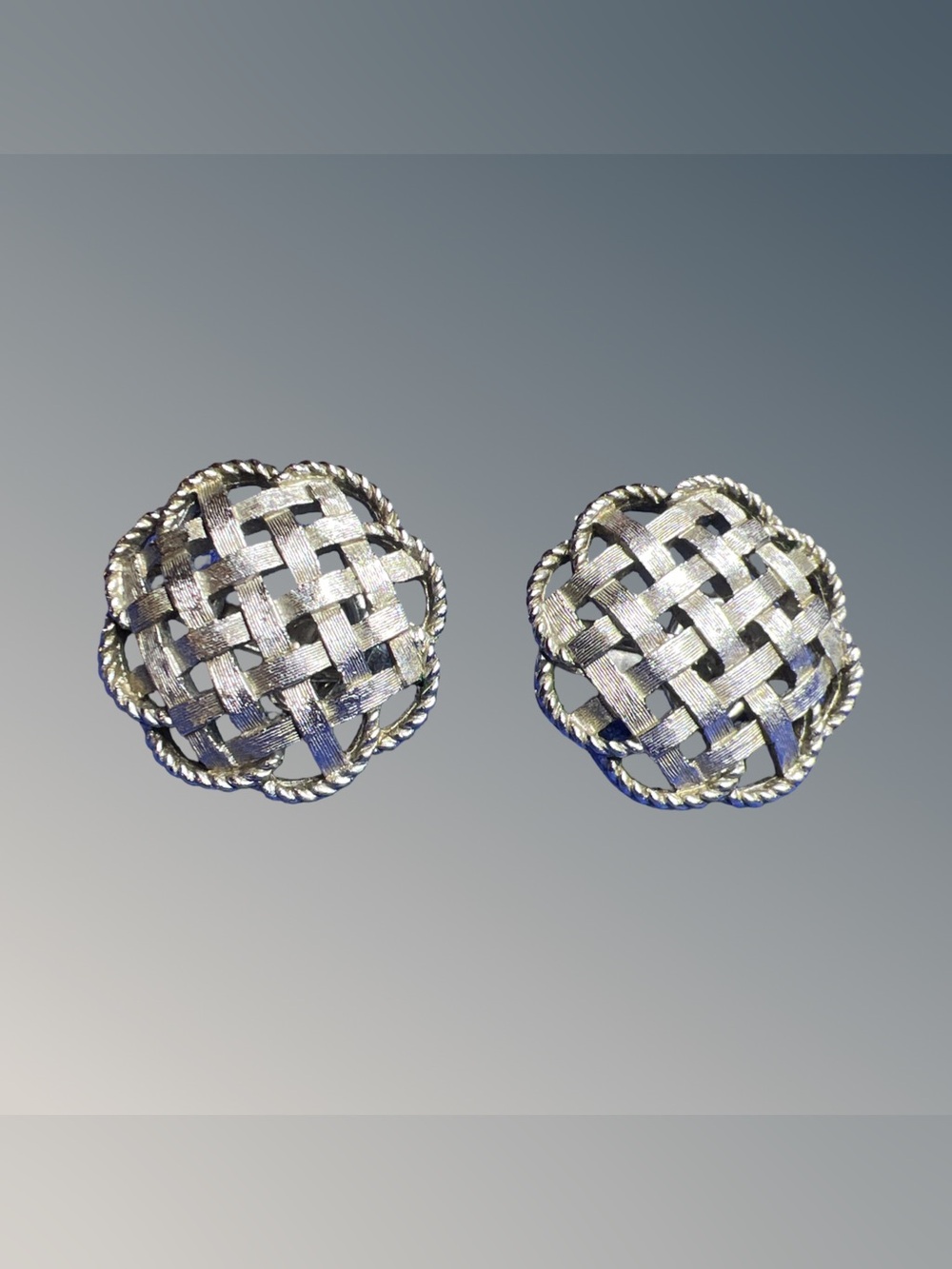 Vtg Crown Trifari Silver Tone Basket Weave Brushed Button Clip On Earrings
